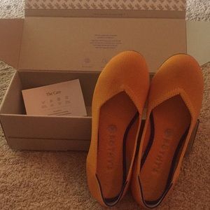 Authentic Rothy’s Lemondrop 9 Flat SOLD OUT ONLINE